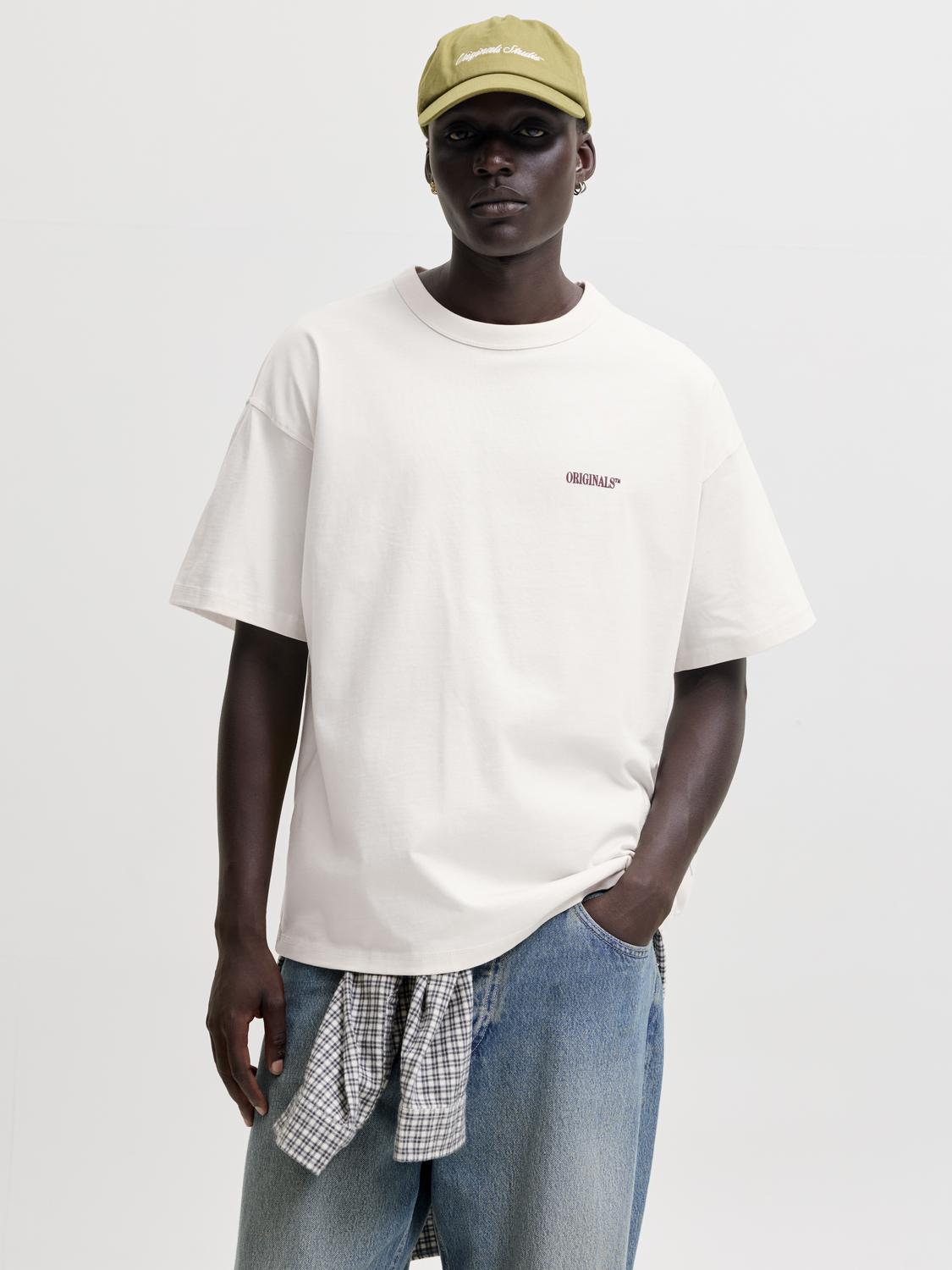 model_shot-front
